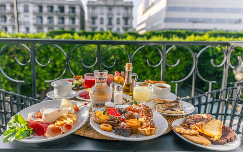 petit dej carlton